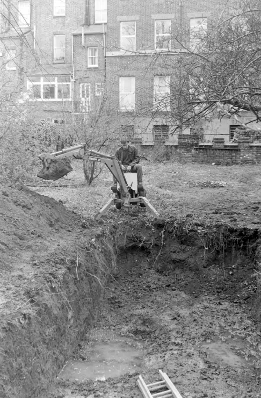 Hedley excavating a trench the size of an Olympic swimming pool at Rectory Grove, Clapham