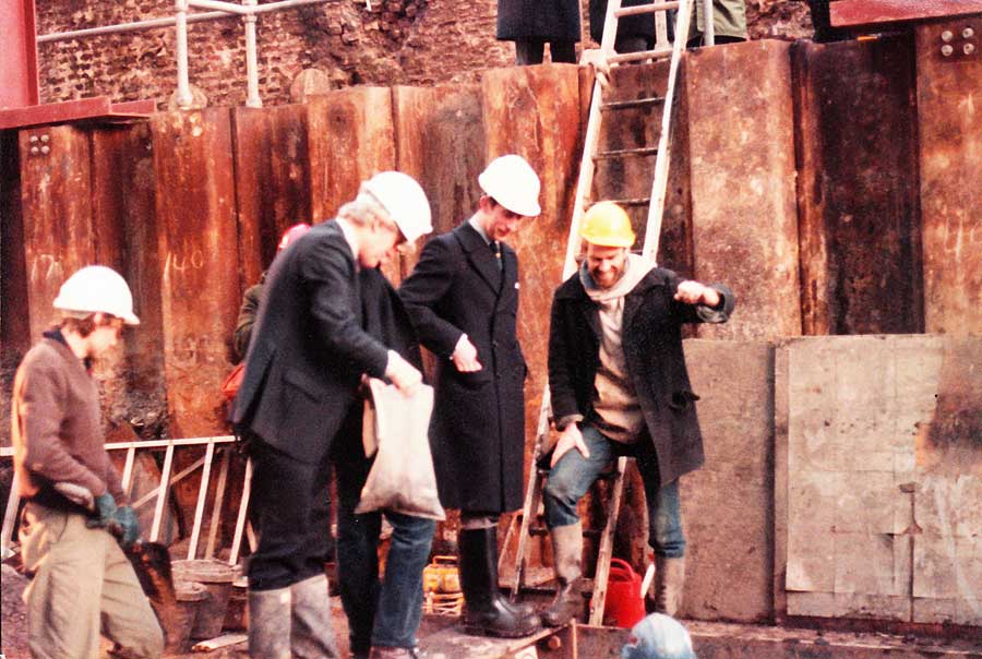 Prince Charles visit to Billingsgate Excavation in 1982 (BIG82)