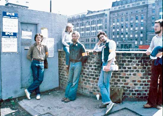 Picket line outside the GPO Newgate Street site in June 1979: featuring from left to right: Derek Gadd, Steve Roskams, Annie Upson, John Milner, ?? (Photo: Derek Gadd & Steve Roskams)